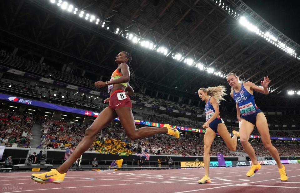 举包揽女子, 阿塞法 举包揽女子, 阿塞法